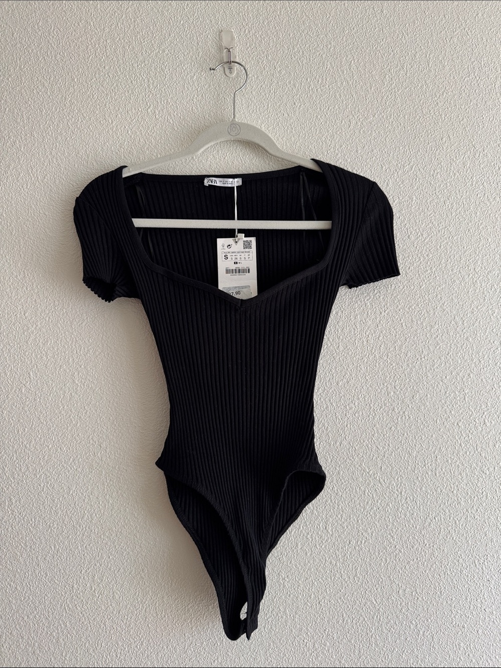 Zara Black Ribbed Scoop-Neck Short-Sleeve Bodysuit